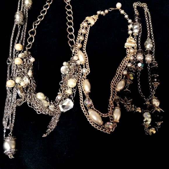Jewelry - Vintage necklaces
